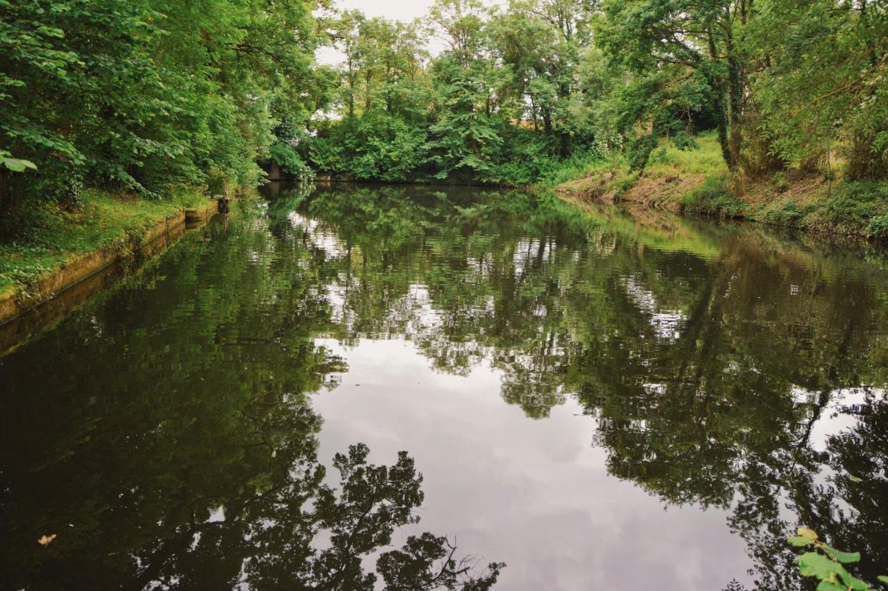 Gites Les Demeures De Valette Azay-le-Brule Екстер'єр фото